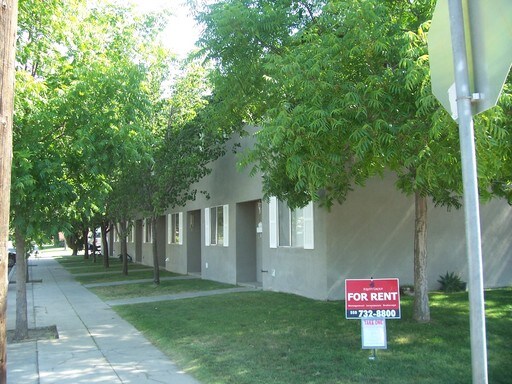 Building Photo - 400 N West St
