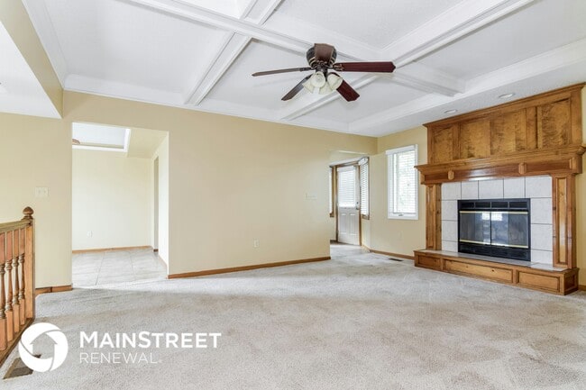 Building Photo - 207 Mesa Dr