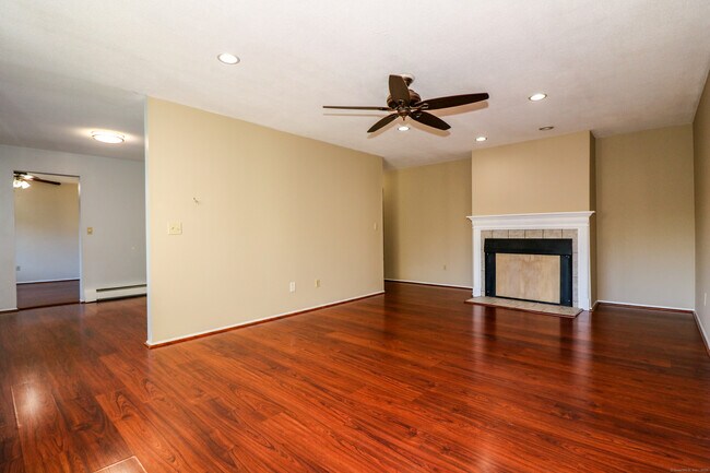 Foto del edificio - 57 Ameridge Dr