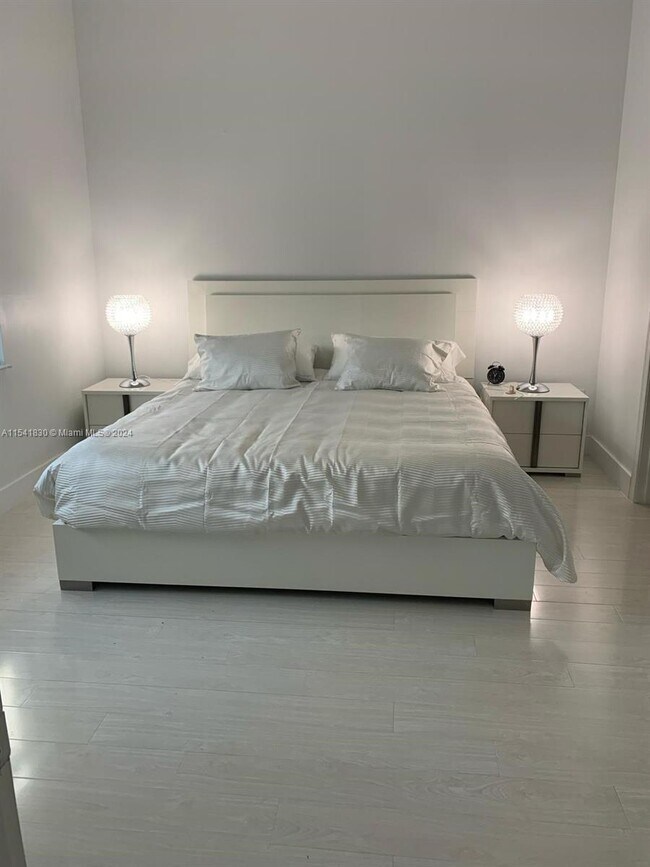 Foto del edificio - 4602 SW 160th Ave