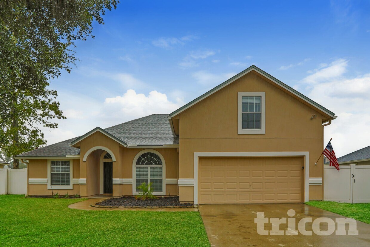 Foto principal - 3208 Ginny Lake Dr