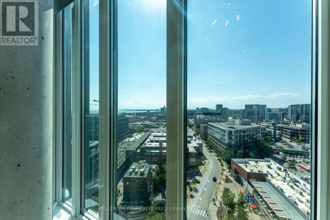 Photo du bâtiment - 150 E Liberty St
