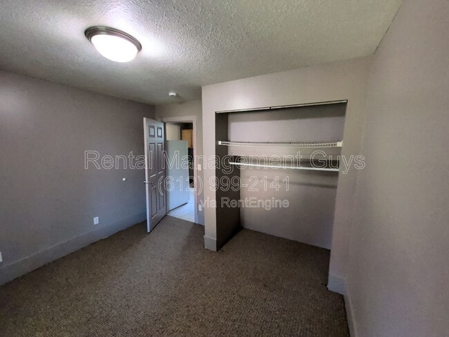 Building Photo - 1810 10th Ave S