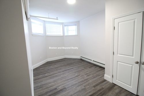 Foto del edificio - 95 Park Dr