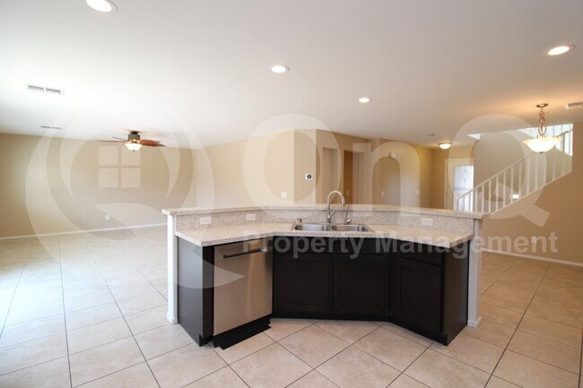 Foto del edificio - 2565 E Southern Ave