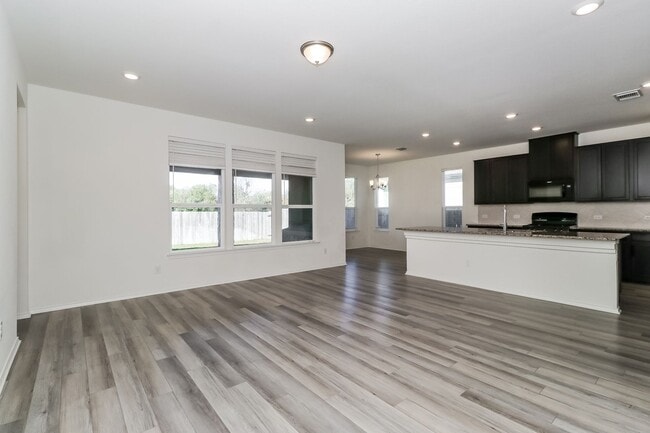 Foto del edificio - Large 5-bedroom home in Mason Ranch Community - Leander ISD