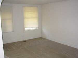 Building Photo - Affordable 2 BR home in Branson, MO., Down...