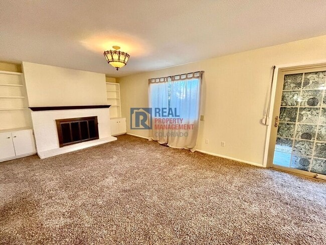 Foto del edificio - 2037 N Academy Blvd