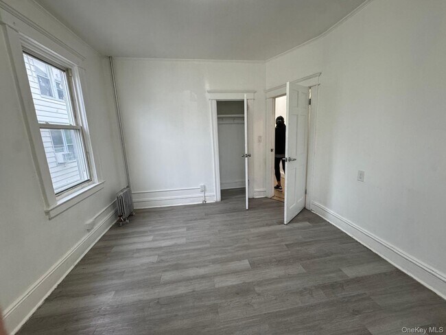 Foto del edificio - 27-24 Gillmore St