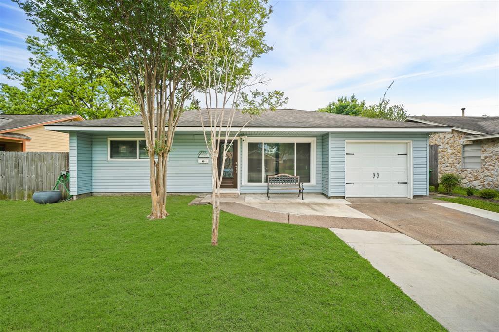 Primary Photo - 6339 Feldspar St