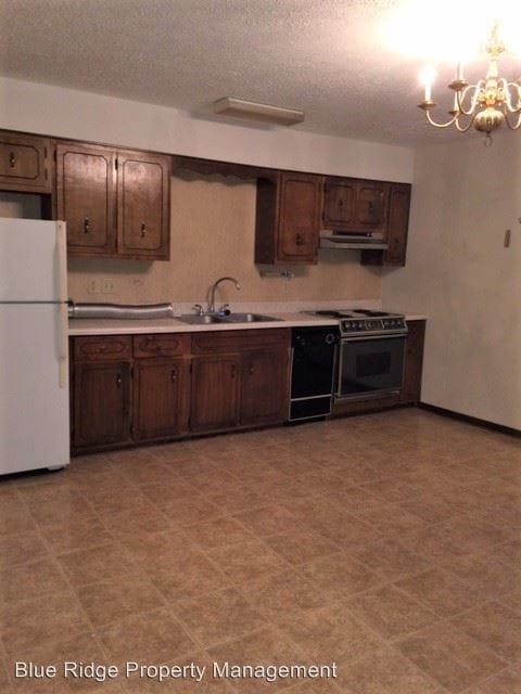 Building Photo - 1415 Cora Ln