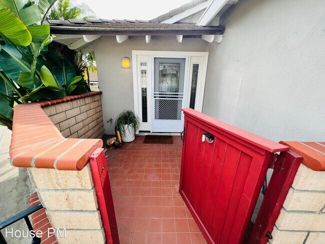 Building Photo - 2 br, 2 bath House - 5452 Bonanza Dr