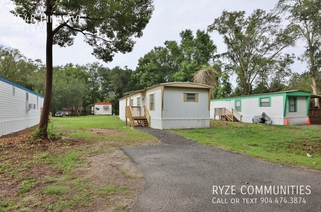 Building Photo - 3548 Pine Ave