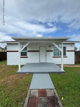 Building Photo - 28 Seminole Ave W