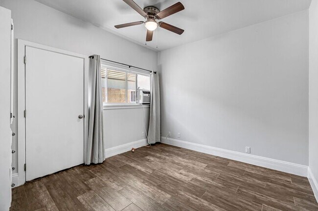 Foto del edificio - 6286 N 10th St