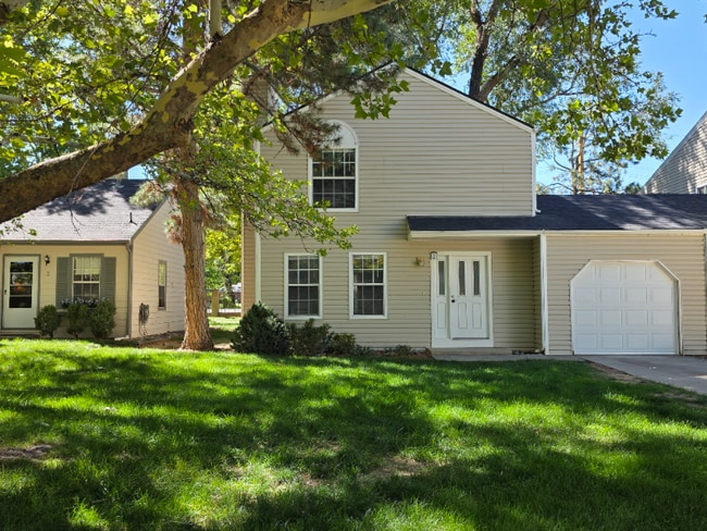 Building Photo - 2 Chardonnay Ct