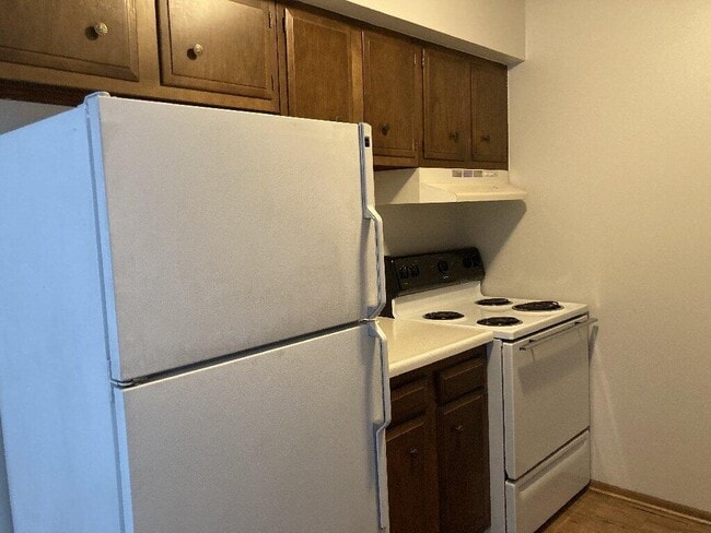 Building Photo - 209 Williamsburg Dr