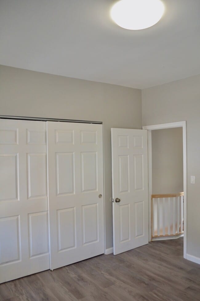 Bedroom - 3017 N Stillman St
