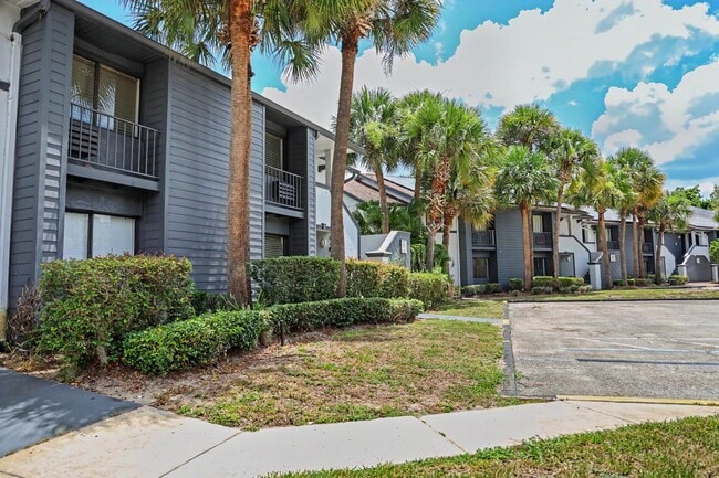 Building Photo - 2791 N Poinciana Blvd