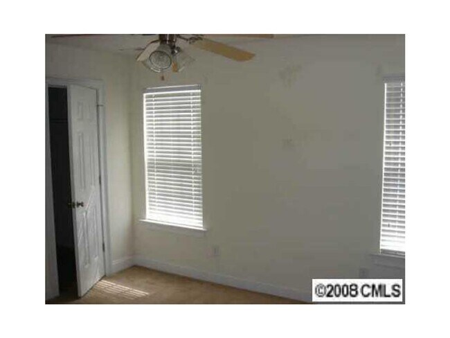 Foto del edificio - 3BR/2.5BA home in Huntersville near Birkdale Village