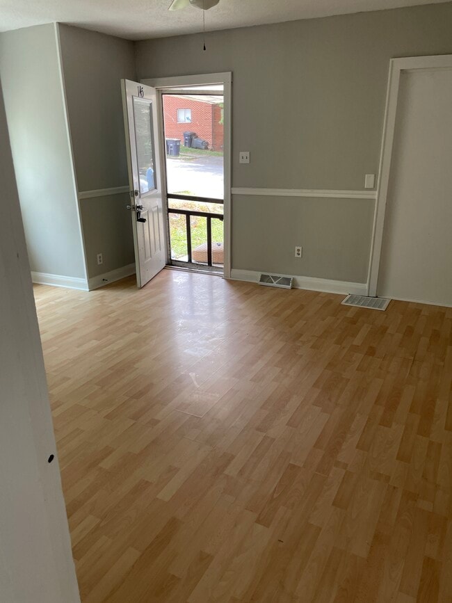 Living room - 145 E Walnut St