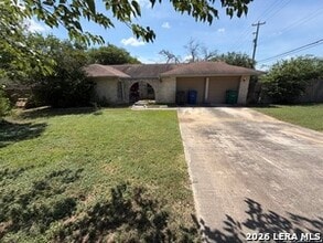 Building Photo - 5802 Oak Country Way