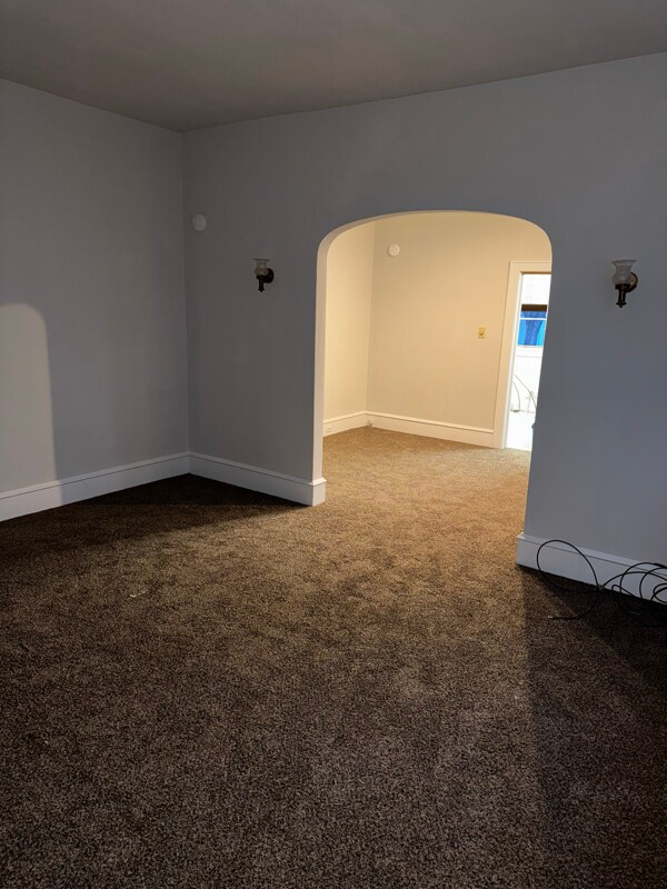 Foto del edificio - 614 Exeter Ave