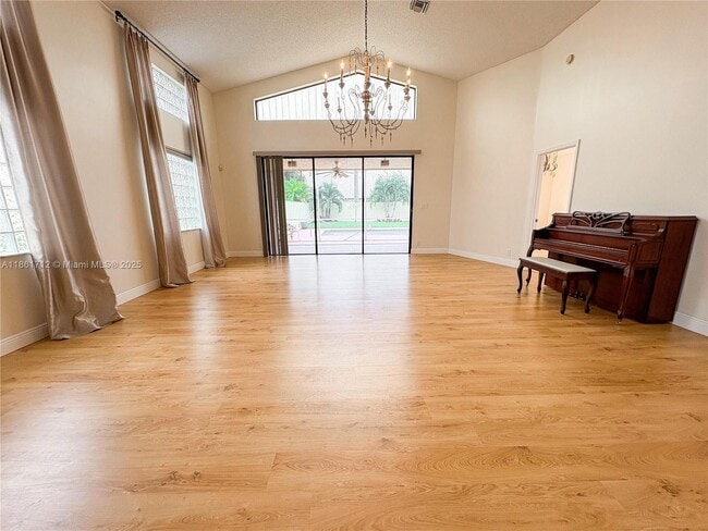 Building Photo - 9080 Villa Portofino Cir