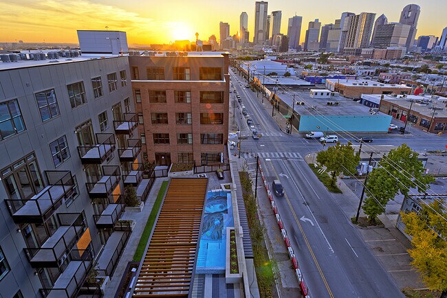 Building Photo - One Bedroom Spacious Apartment Available NOW!