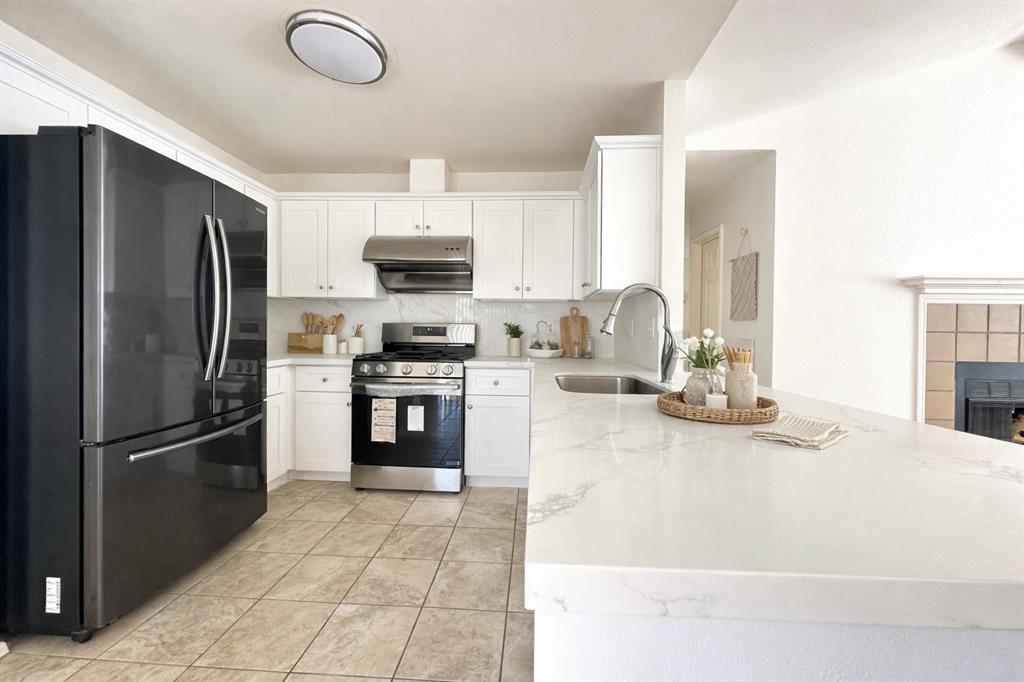 Foto del edificio - 12300 Emery Oaks Rd