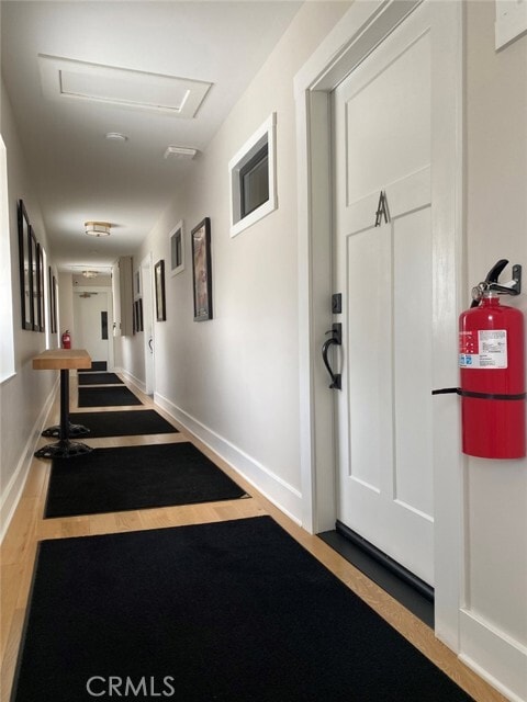 Building Photo - 128 N Yale Ave