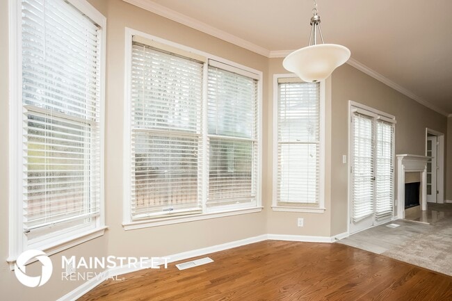 Building Photo - 991 Laurel Springs Ln SW