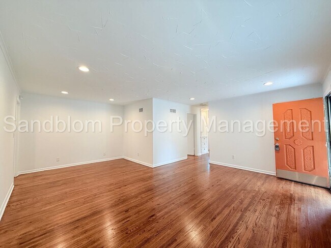 Foto del edificio - For Lease | Midtown Tulsa | Available Now!