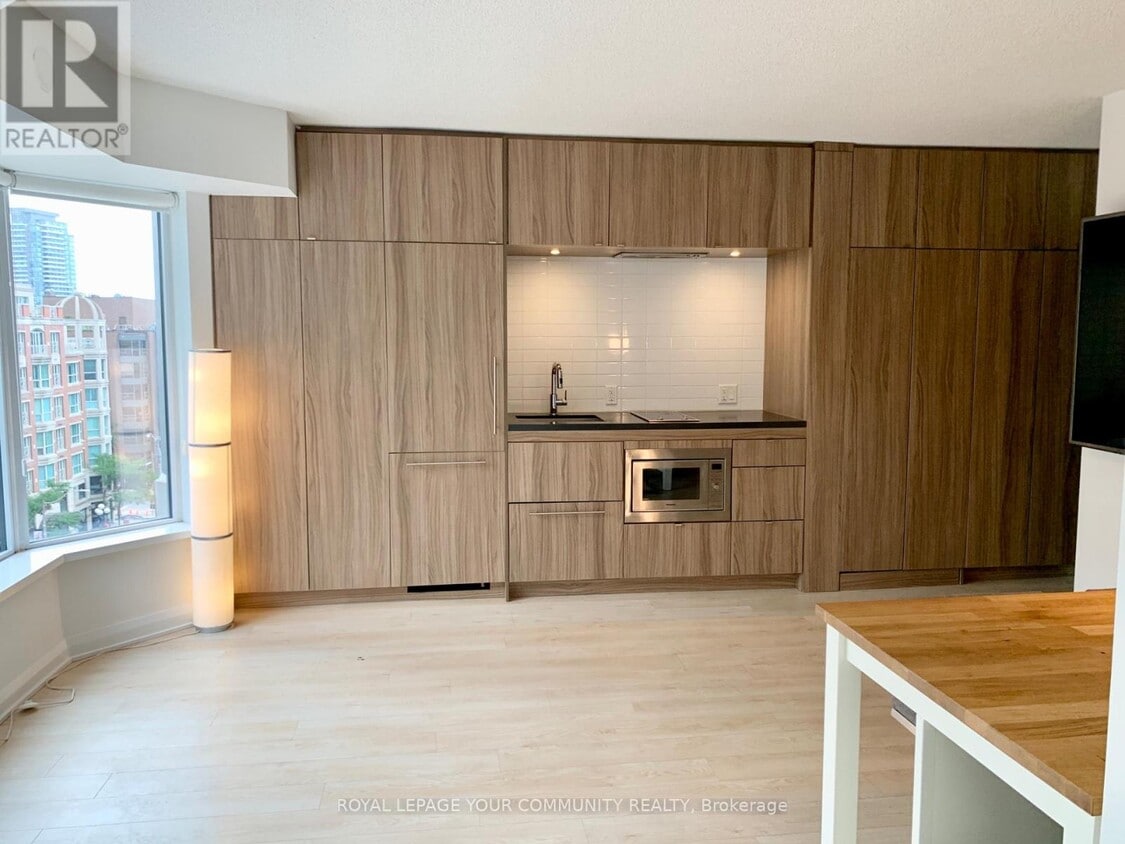 Photo principale - 155-155 Yorkville Ave