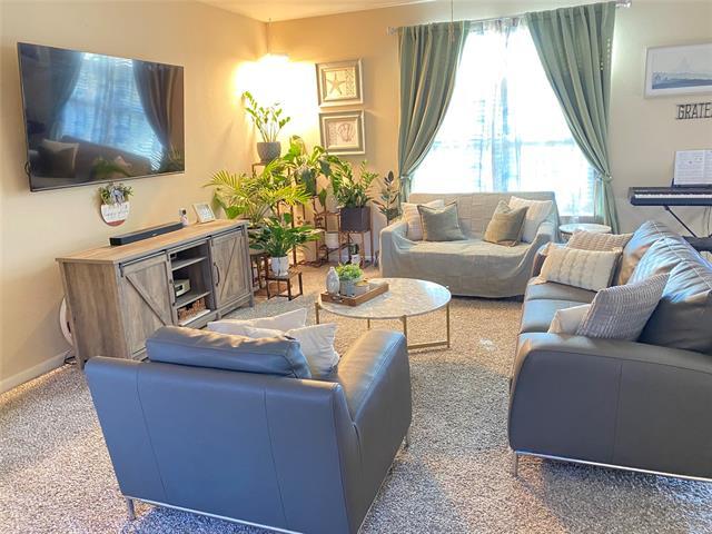 Foto del edificio - 1157 Beaverwood Ln