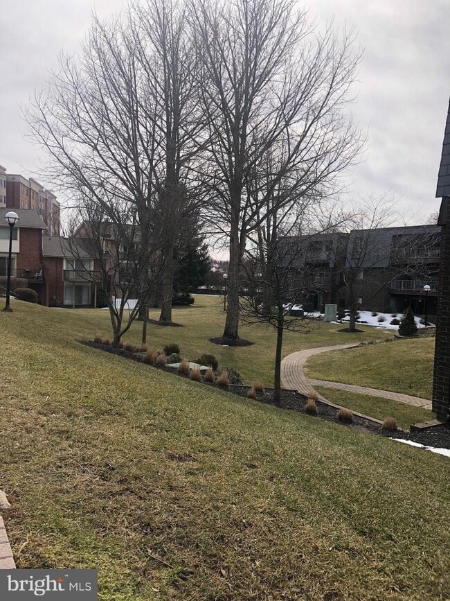 3 Stonehenge Cir Unit 7, Pikesville, MD 21208 Condo for Rent in Pikesville, MD