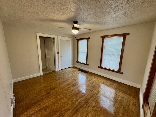 Foto del edificio - 103 Luton Ave SE