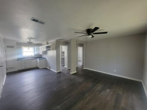 Building Photo - 716 Ellen Dr