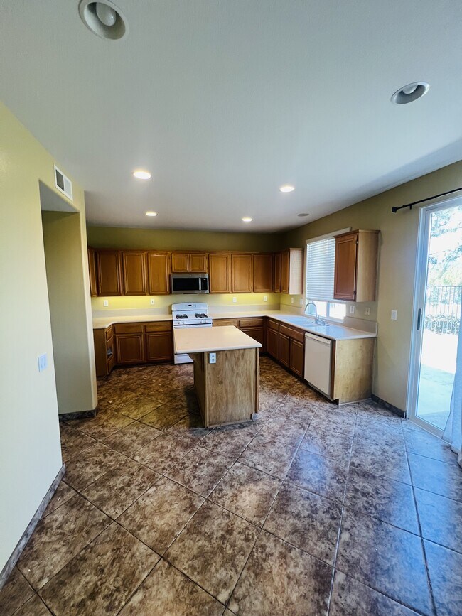 Foto del edificio - 32382 Gardenvail Dr