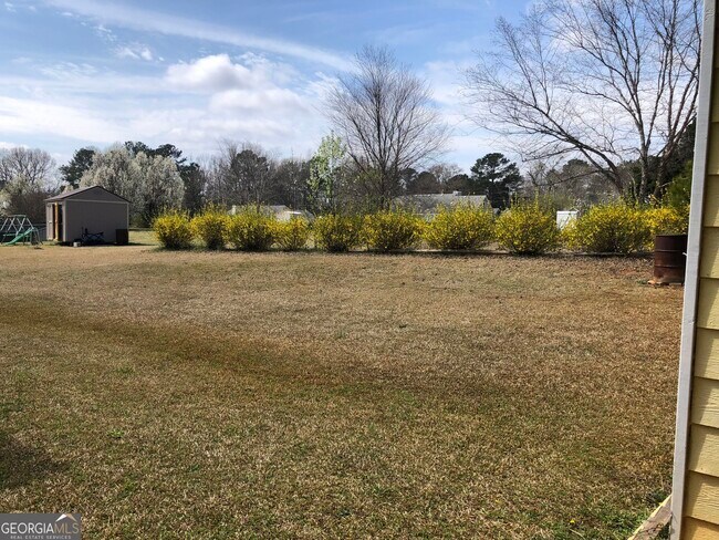 Foto del edificio - 75 Oak Wood Ln