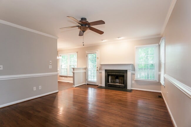 Foto del edificio - 4801 Bay Pines Ct