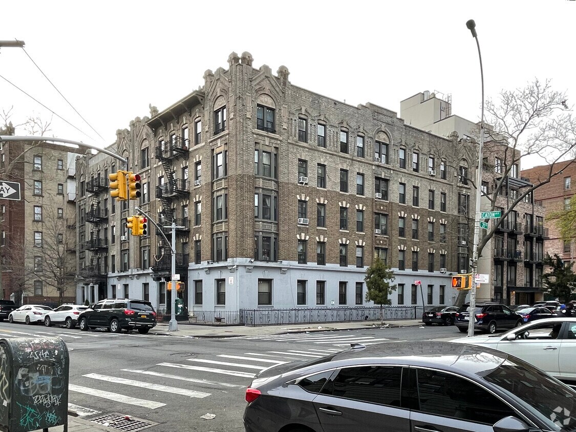 Primary Photo - 2017-2023 Caton Ave