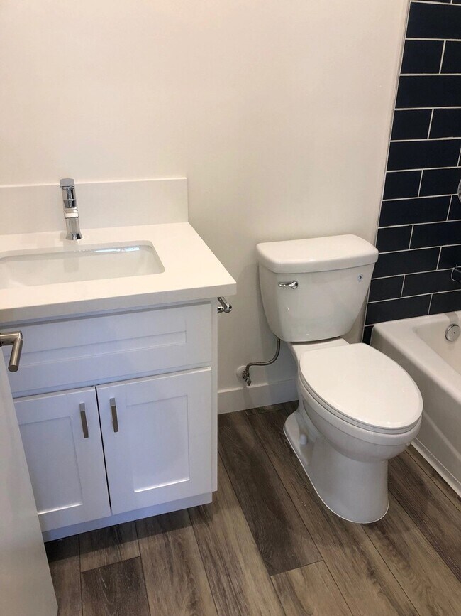 Foto del edificio - 2926 1/2-31-2 Asbury St