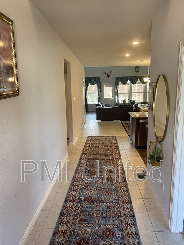 Foto del edificio - 429 Halwin Dr