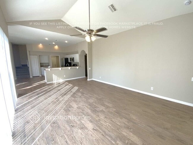 Foto del edificio - 1544 Daylily Dr