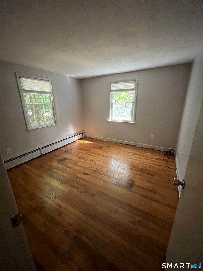 Building Photo - 332 Richmond Rd