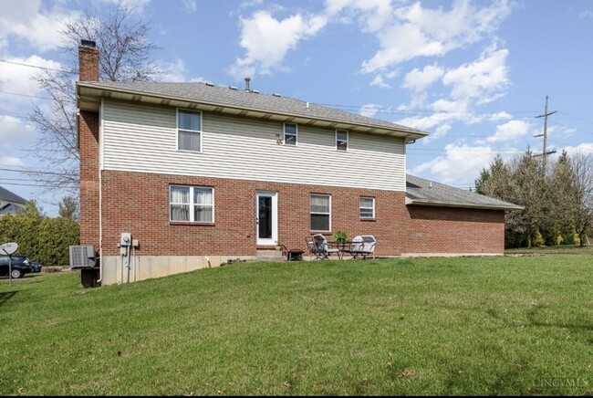 Building Photo - 5571 Irwin Simpson Rd