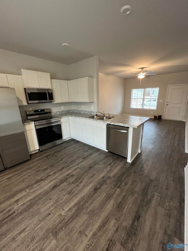 Foto del edificio - 154 Olde Hearth Rd