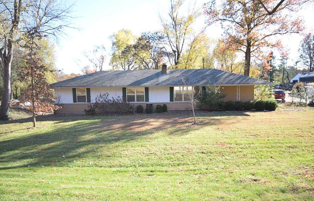 12322 Eckelmann Ln, Des Peres, MO 63131 House Rental in Des Peres, MO