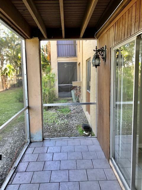 Foto del edificio - 6034 Forest Hill Blvd